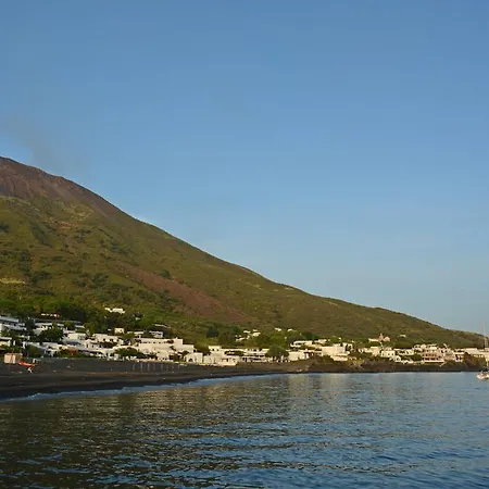 Il Gabbiano Relais In Aparthotel Stromboli